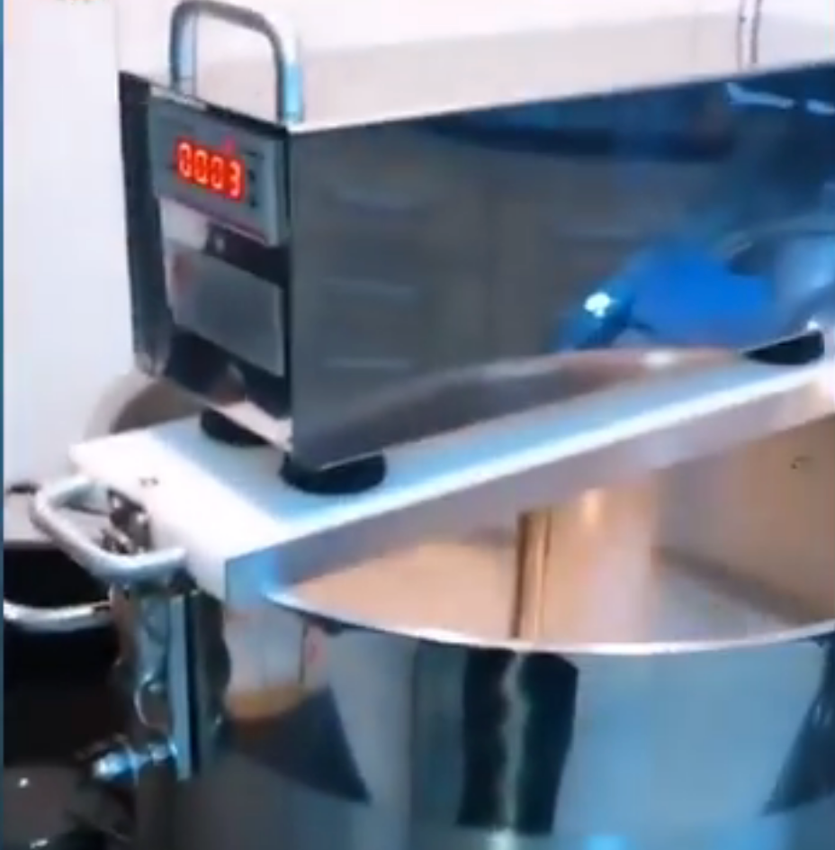 Bennedita Pan customer testimonial screenshot - product review